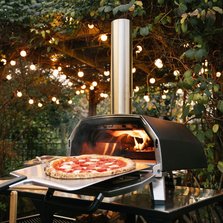 Ooni Karu 16 Pizza Oven